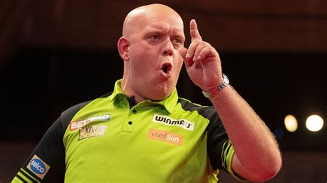 Michael Van Gerwen - The Best Darts Player in The World-watch