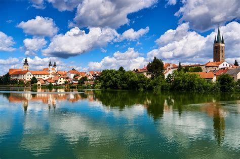 Město šťastných lásek-watch