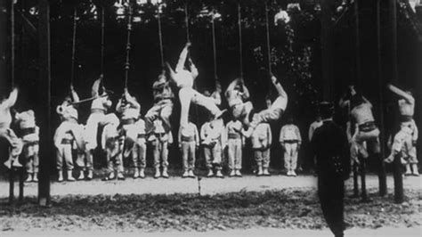 99ème régiment d'infanterie : assaut du portique-watch