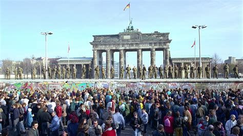 The Berlin Wall-watch