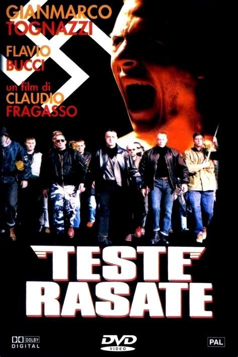 Scharfe Glatzen - Skinheads zwischen Musik und Politik Scharfe Glatzen - Skinheads zwischen Musik und Politik-watch