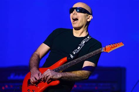 Joe Satriani - Front & Center-watch