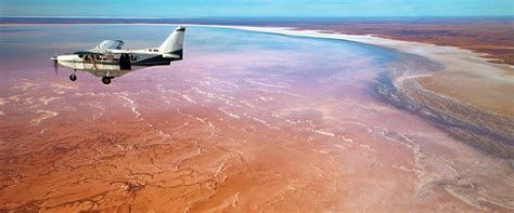 Lake Eyre - Australia's Outback Wonder Lake Eyre - Australia's Outback Wonder-watch