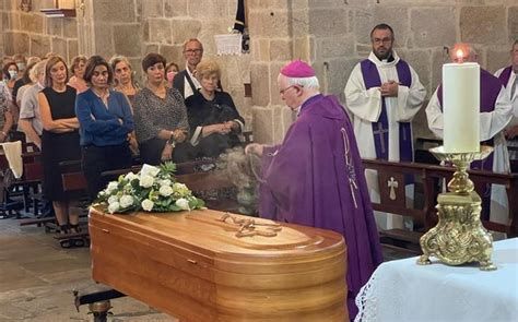 Entierro del Arzobispo Manuel Maria Polit Laso (Octubre 1.932) Entierro del Arzobispo Manuel Maria Polit Laso (Octubre 1.932)-watch
