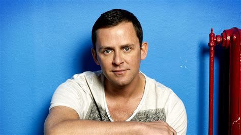 Scott Mills The Musical-watch