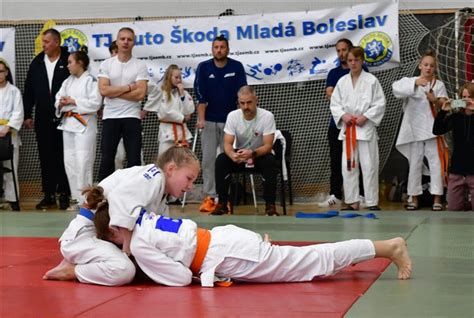 Přebory republiky v krasobruslení Přebory republiky v krasobruslení-watch
