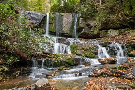 Hawkins Falls, Population 6200 Hawkins Falls, Population 6200-watch