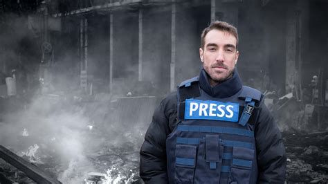 War Correspondent War Correspondent-watch