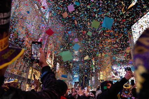 New Year's Eve Live-watch