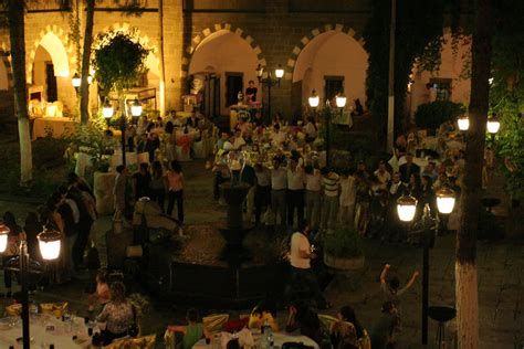 Vive la mariée... et la libération du Kurdistan