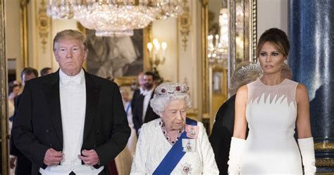 M. le président arrivant au bal des Sablaises